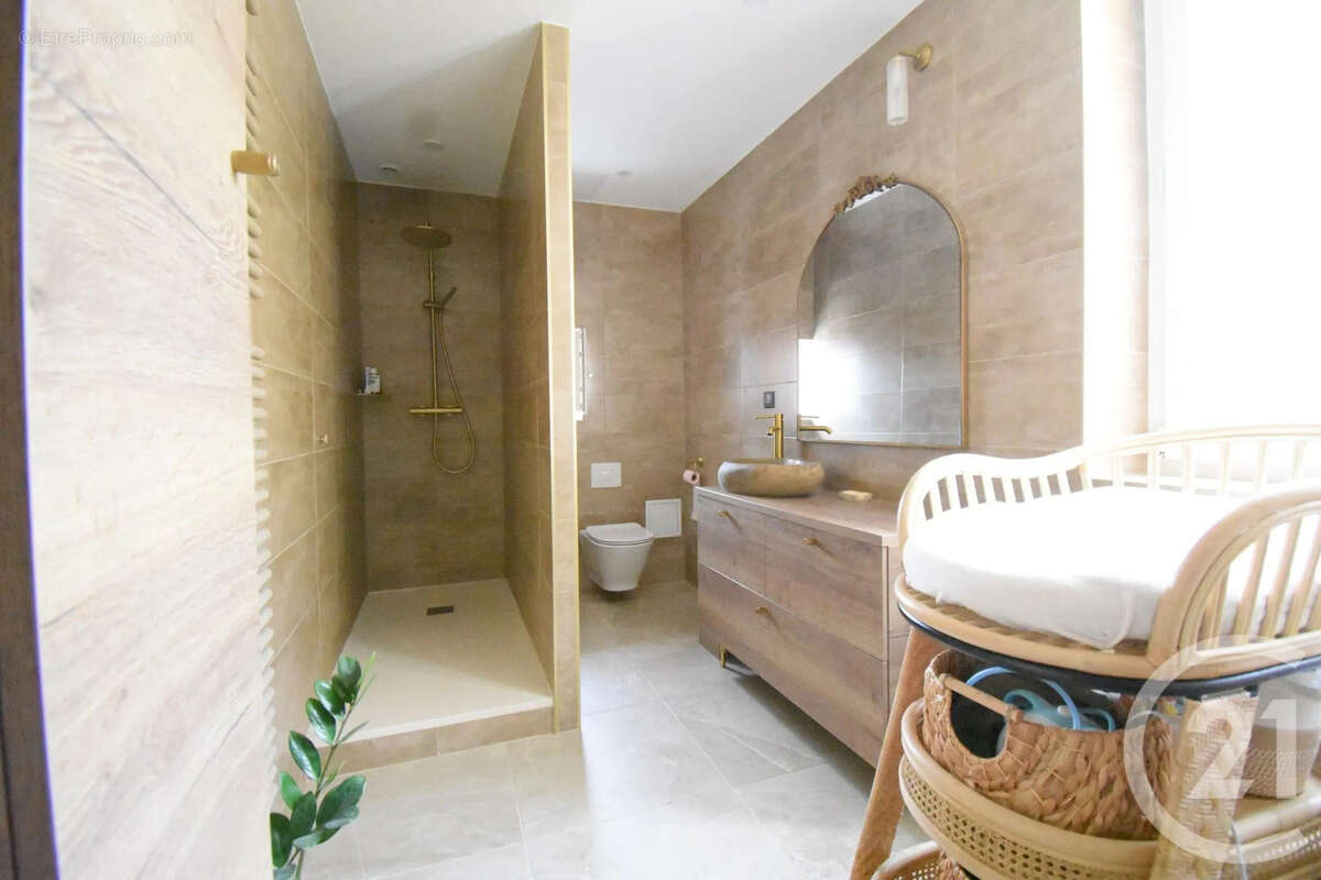 Appartement 171 m² à Vichy  - photo 11