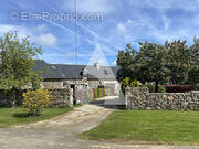 Maison à HENANBIHEN