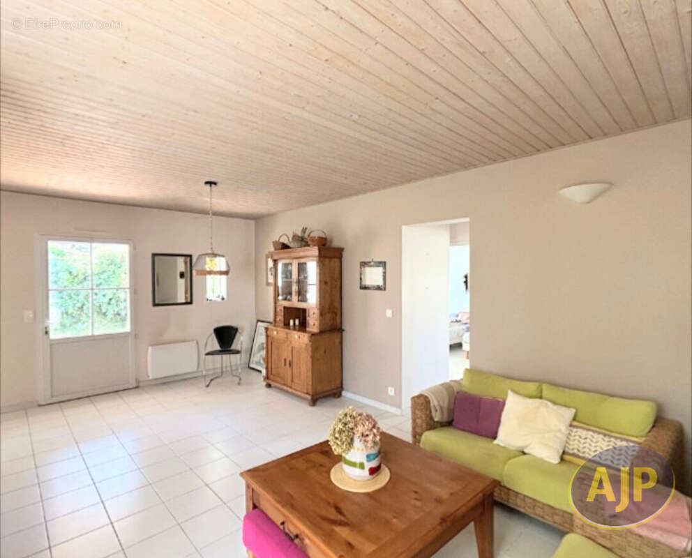 Maison à L&#039;AIGUILLON-SUR-MER