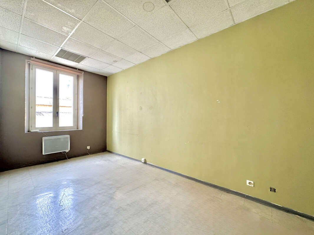 Commerce à MARSEILLE-15E