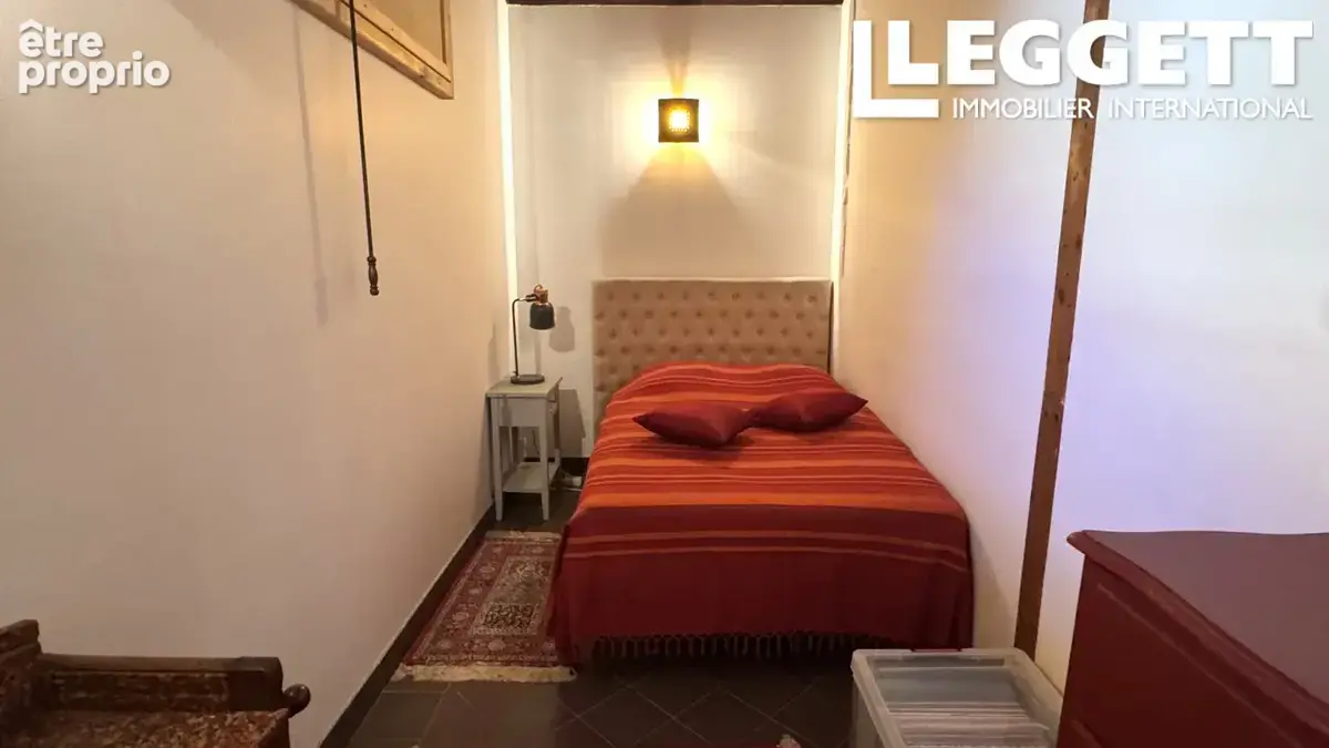 maison de caractère en pierre avec dépendance et potentiel de seconde habitation au coeur d'un village - photo 6