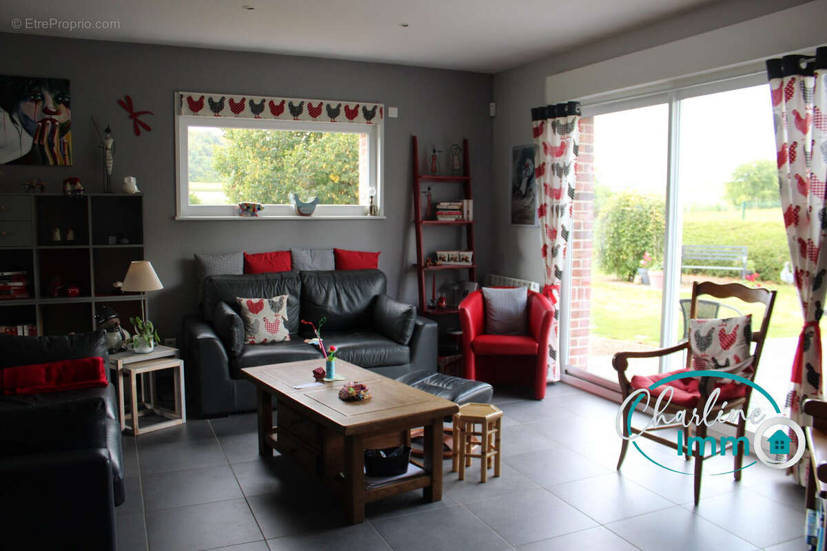 Maison à BERNAVILLE