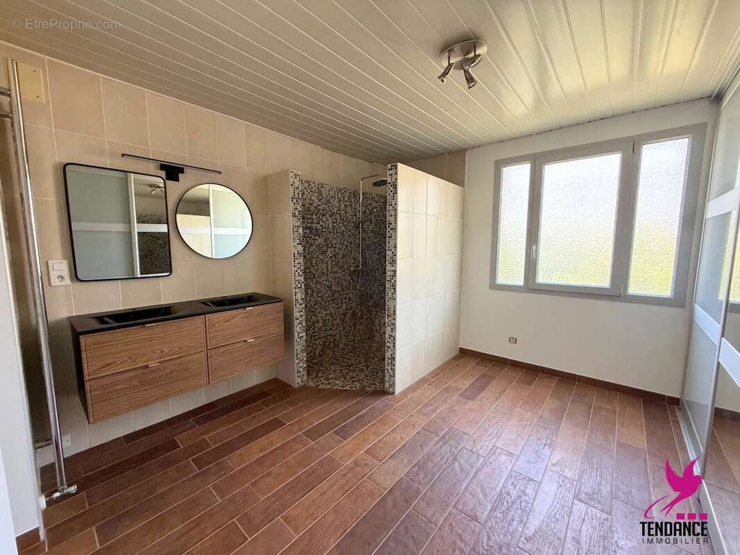 Maison à GRENADE