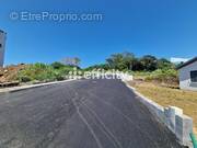 Terrain à SAINT-BENOIT