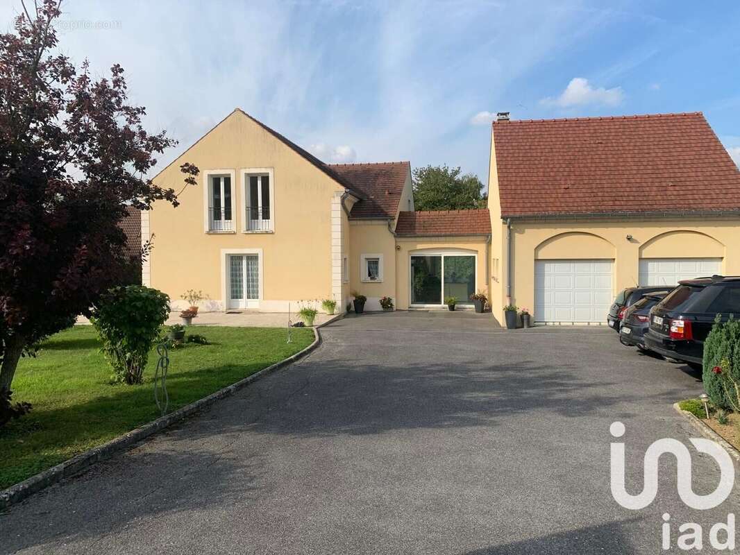 Photo 2 - Maison à FUBLAINES