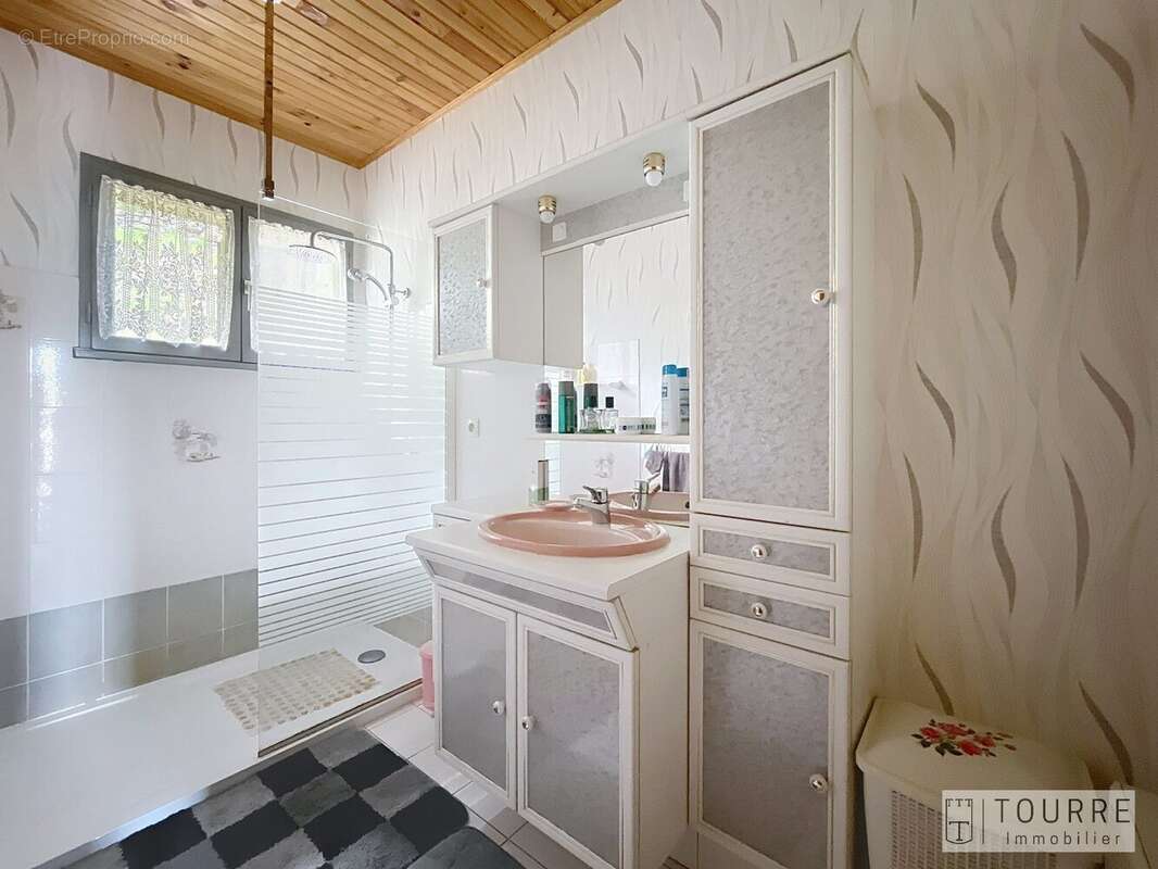 Maison à VALLON-PONT-D&#039;ARC