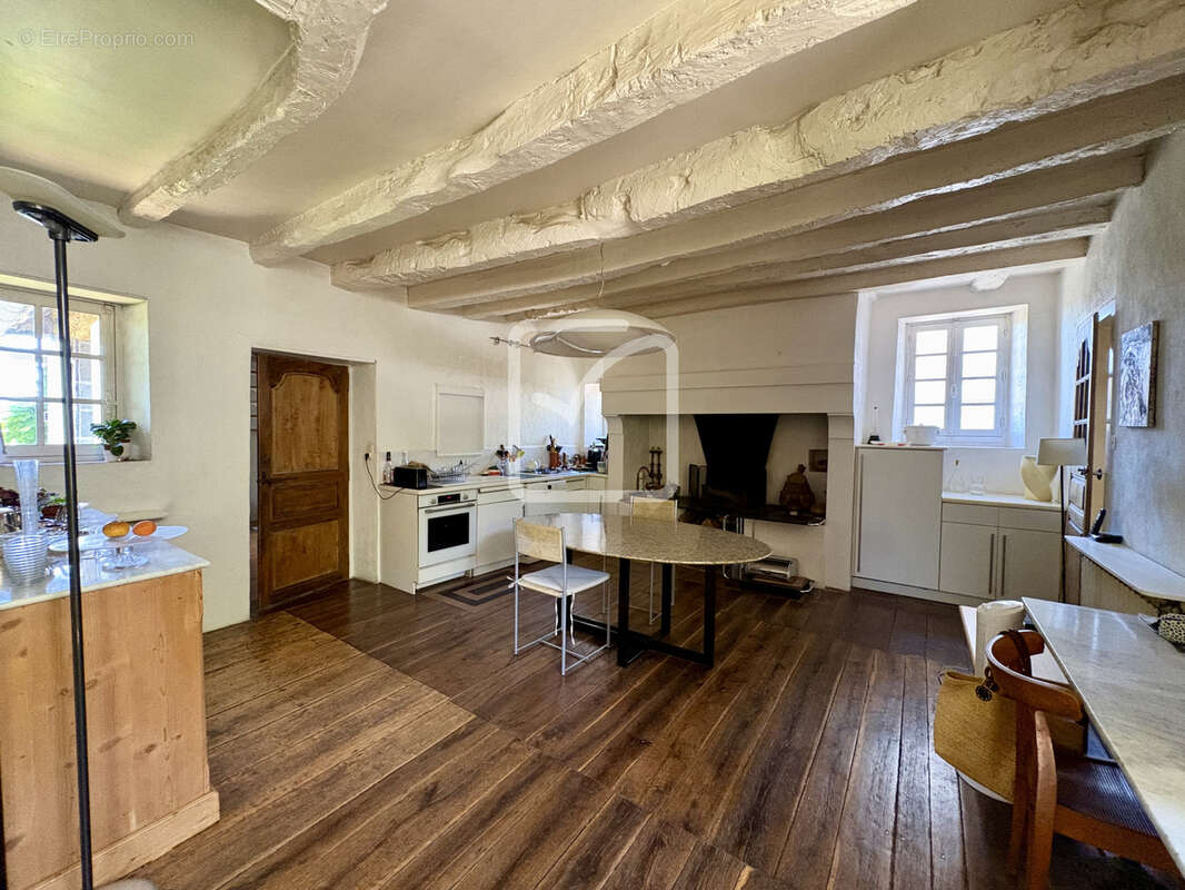 Maison à PAZAYAC