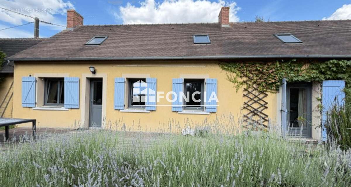 Maison à PRUILLE-LE-CHETIF