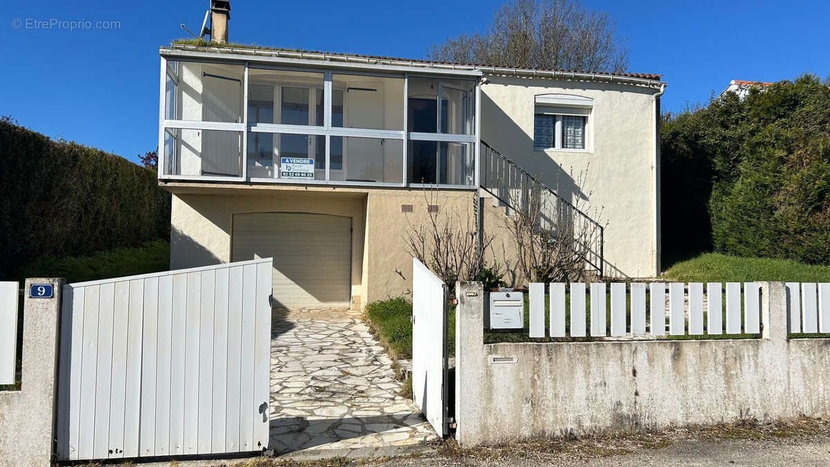 Maison à LA CHAPELLE-ACHARD