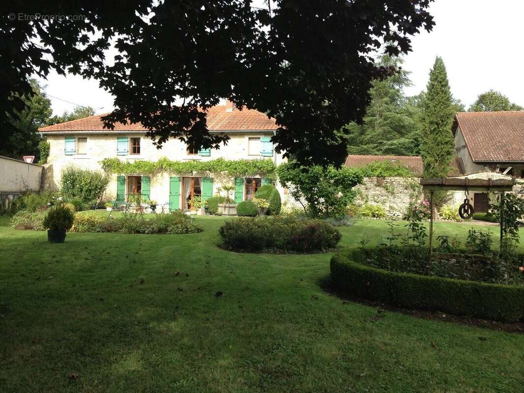 Le Moulin de la Roche propriété de Charme sur 1,5 hectares au coeur de la Haute-Marne - photo 3