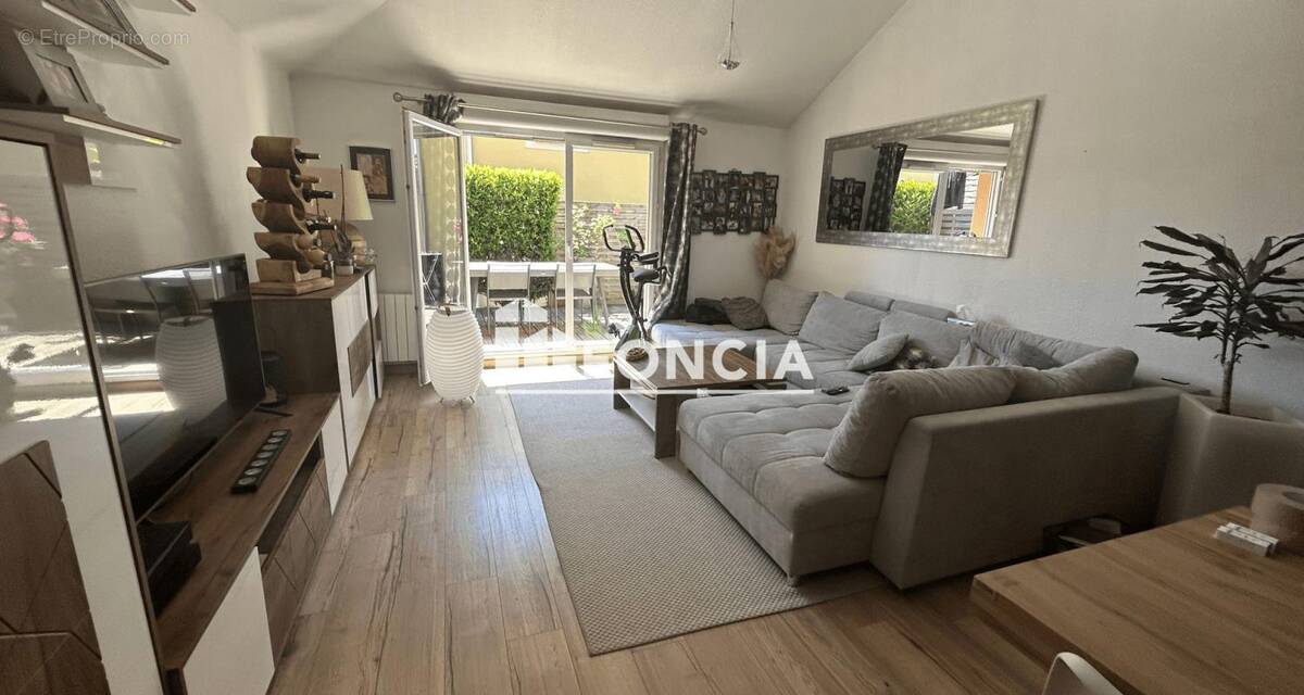 Rare à la vente - photo 1