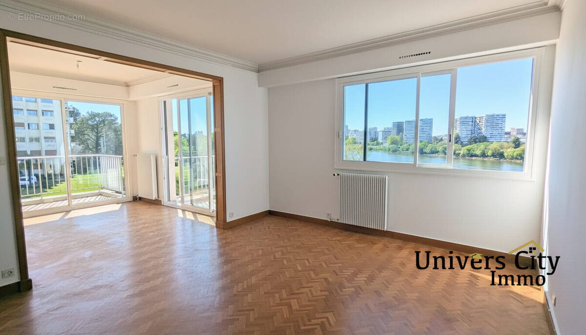Appartement à SAINT-SEBASTIEN-SUR-LOIRE