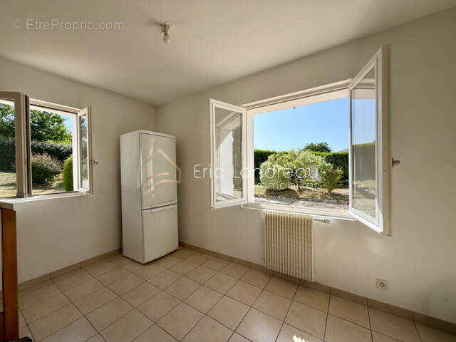 Maison  5 pièces avec garage et piscine proche commerces de proximité - photo 8