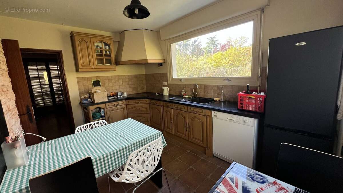 Cuisine - Maison à AMAYE-SUR-ORNE