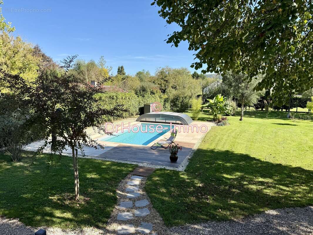 Maison à SAINT-SOZY