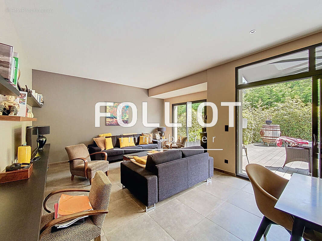 Maison à SAINT-PAIR-SUR-MER