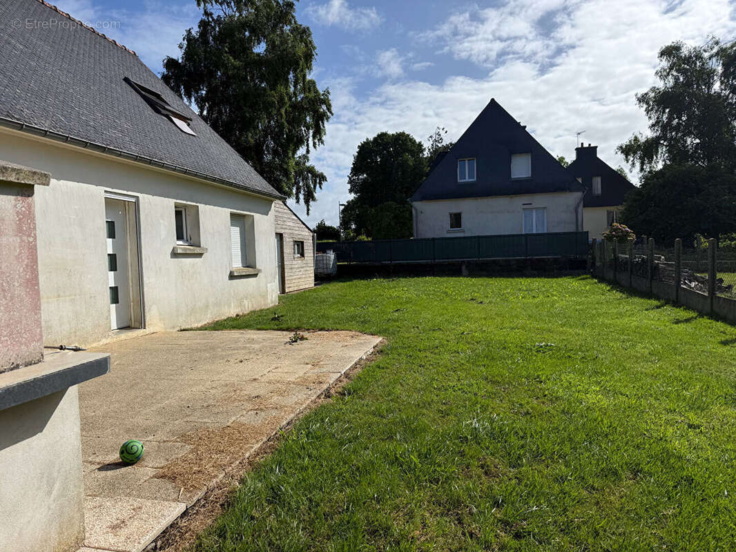 A vendre Crédin, maison 6 chambres, terrain d'environ 900m² - photo 10