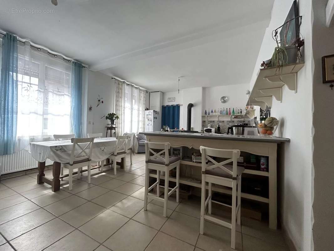 Maison à GOUZEAUCOURT