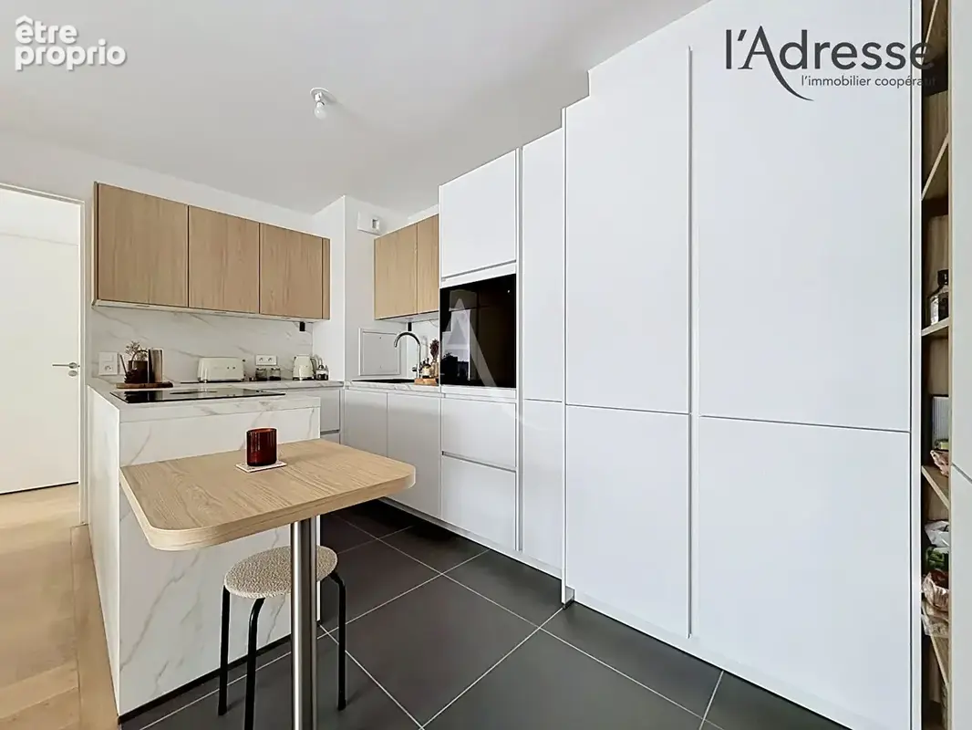 PUTEAUX/ Ampère - Appartement 3/4 pièces 76m² - 1 Terrasse - 1 Cave - 1 Parking - photo 4