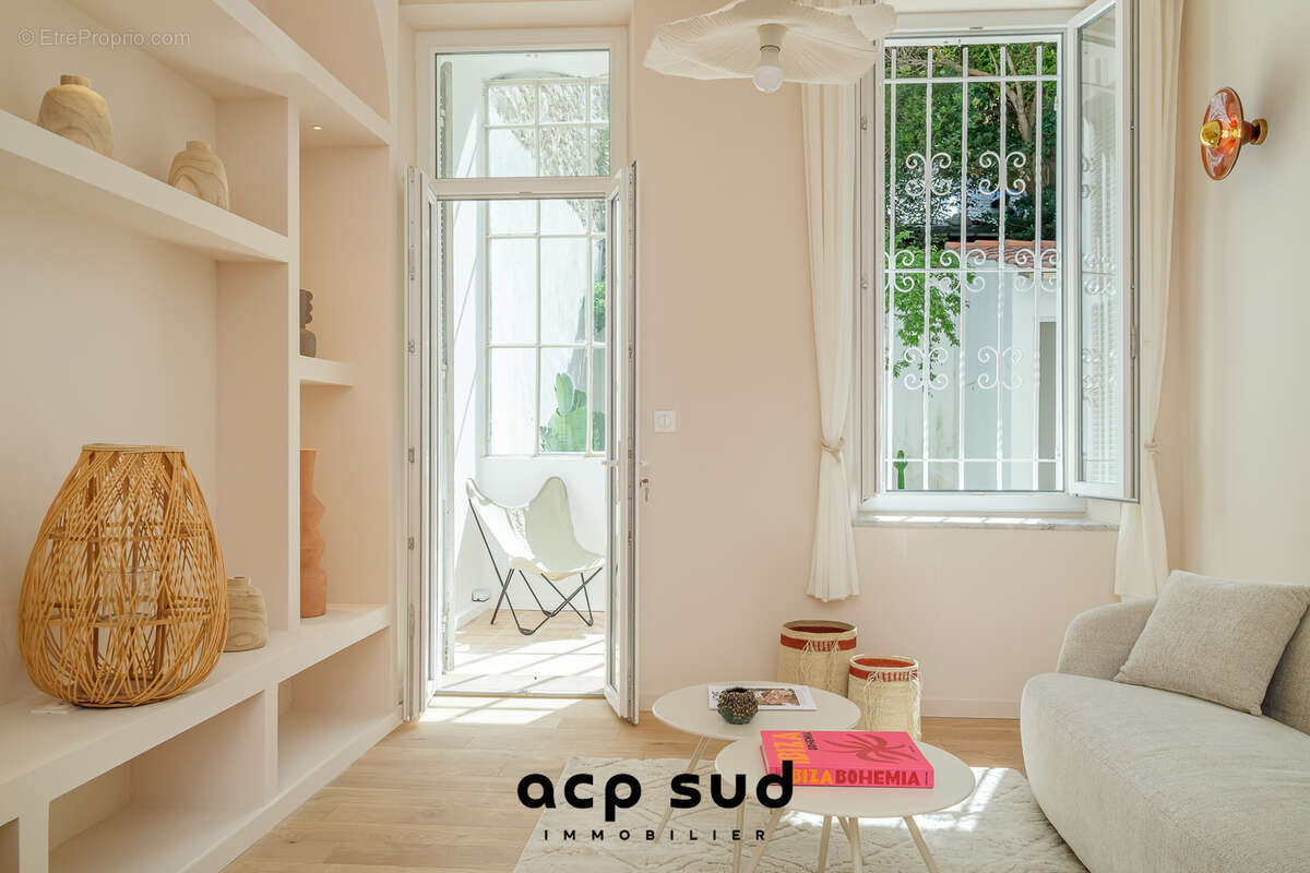 Appartement à MARSEILLE-7E
