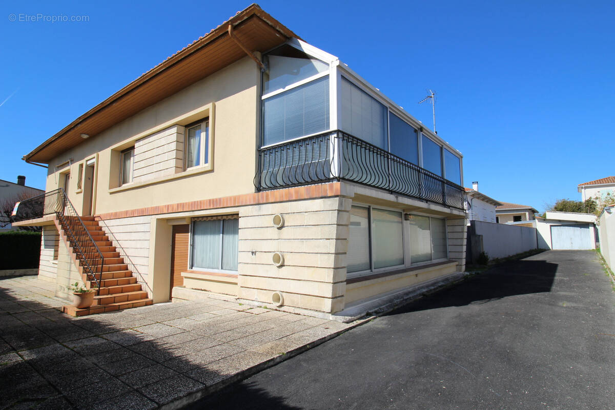 Maison à SAINT-GEORGES-DE-DIDONNE