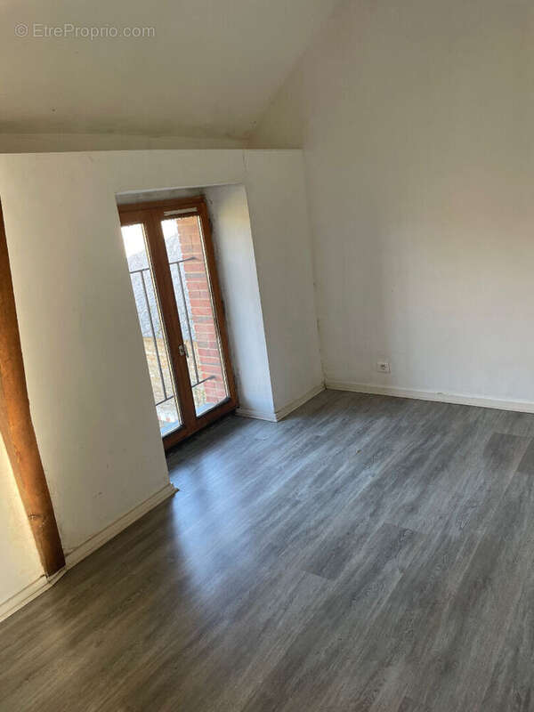 Appartement à JOUE-SUR-ERDRE