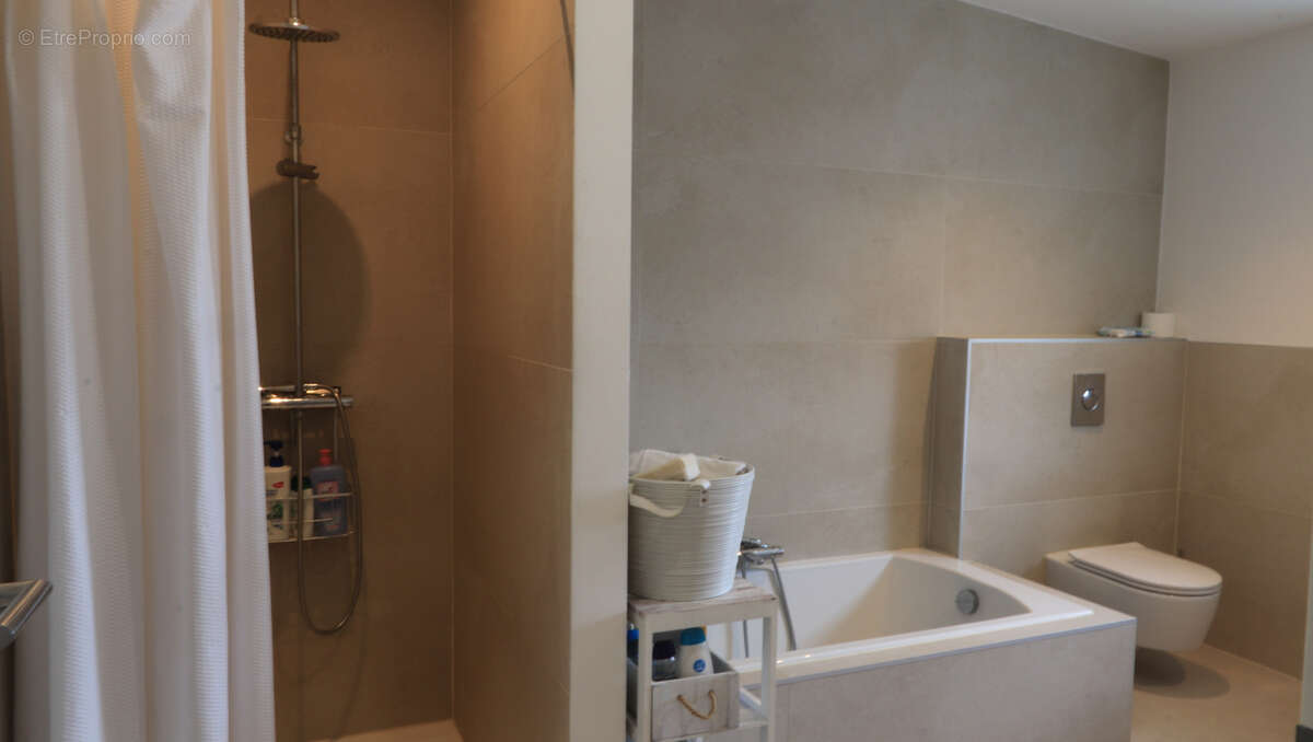 Maison à AUDUN-LE-TICHE