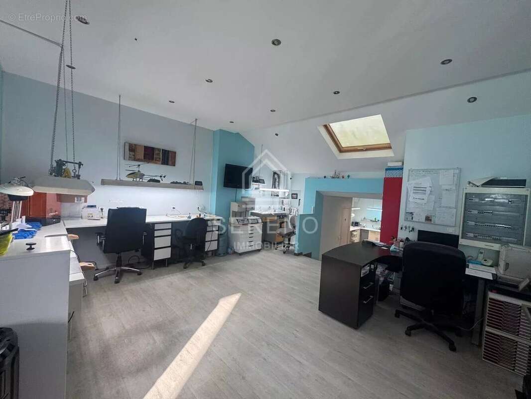 Commerce à FONTENAY-SOUS-BOIS