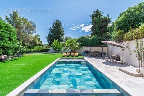Maison à MOUGINS