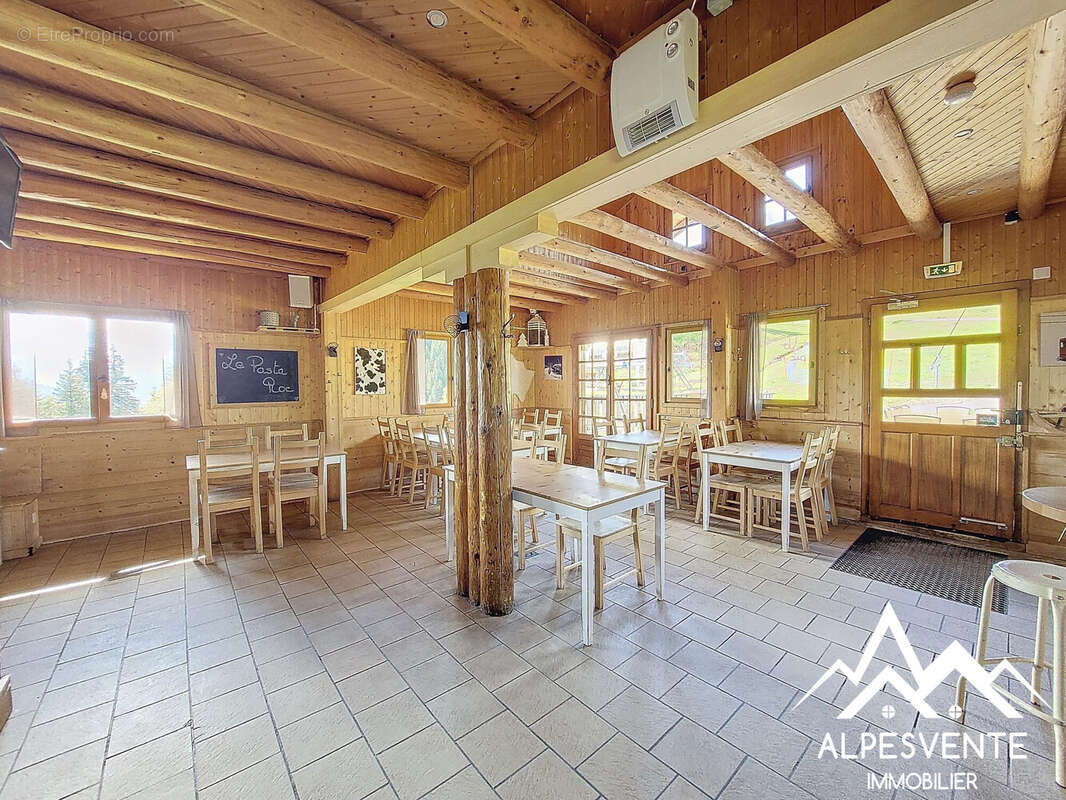 a-vendre-chalet-alpage-restauraut-sur-pistes-stjeandaulps-alpesvente - Maison à SAINT-JEAN-D'AULPS