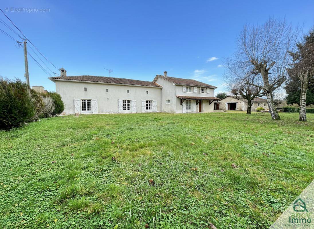 Maison à LA ROCHEFOUCAULD