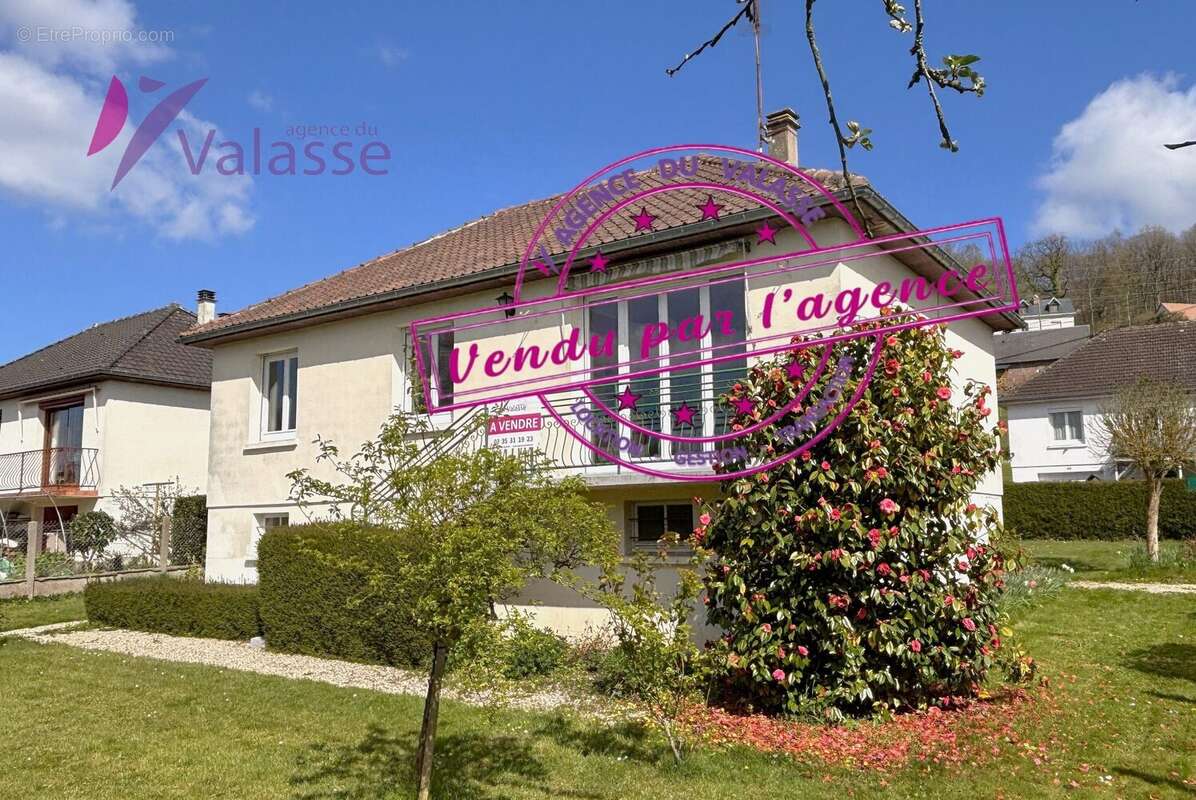 Maison à GRUCHET-LE-VALASSE