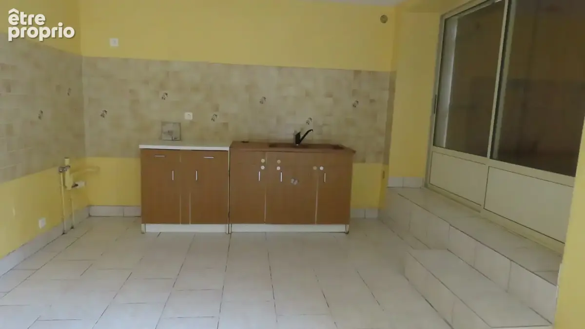 Maison avec une cour privative - Village Siant Raphael (proche Excideuil) - photo 5
