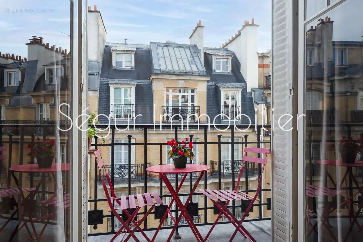 Appartement à PARIS-15E