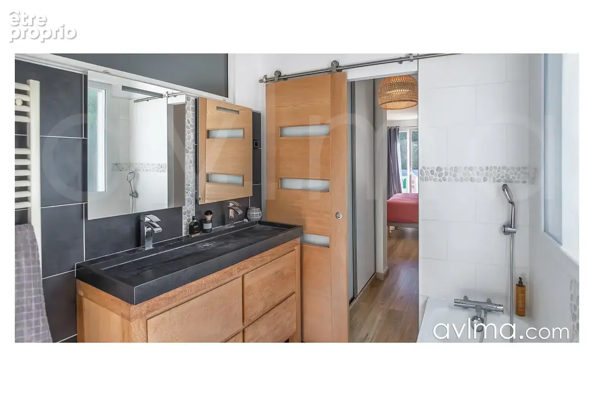 Maison familiale au cœur d’une résidence prisée - 5 chambres - 254m2 au sol - photo 23