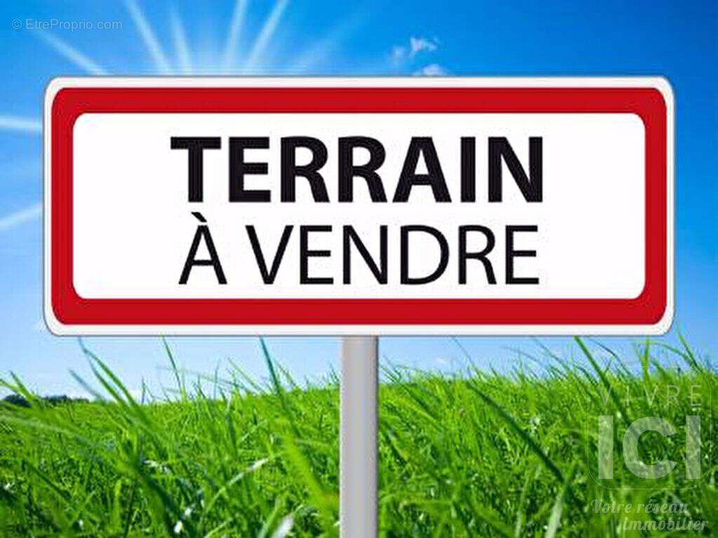 Terrain à TREILLIERES