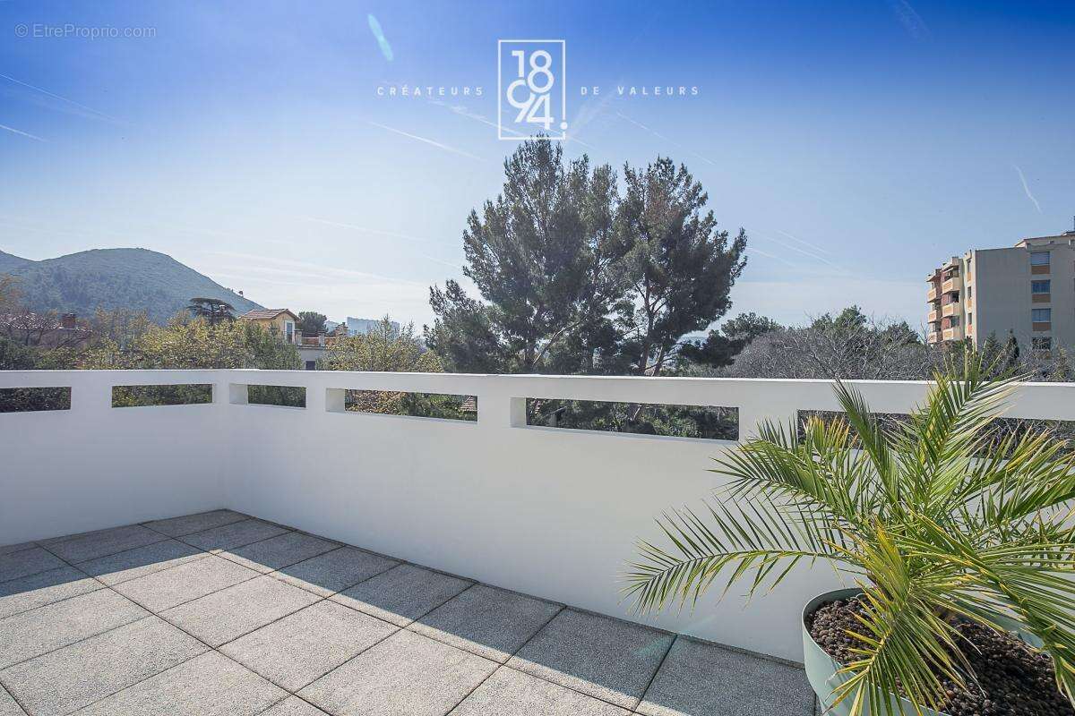 Appartement à MARSEILLE-9E