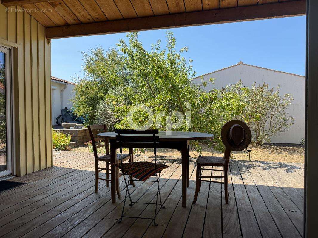 Superbe maison de caractère avec vue mer et potentiel locatif ! - photo 4