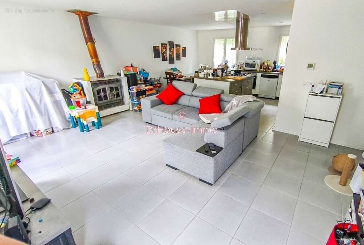 Maison à SAINT-HILAIRE-LES-ANDRESIS