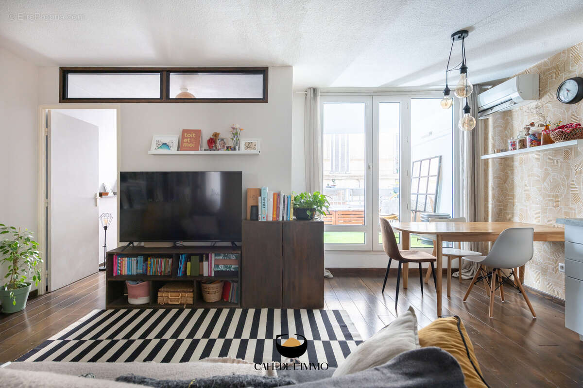 Appartement à MARSEILLE-6E