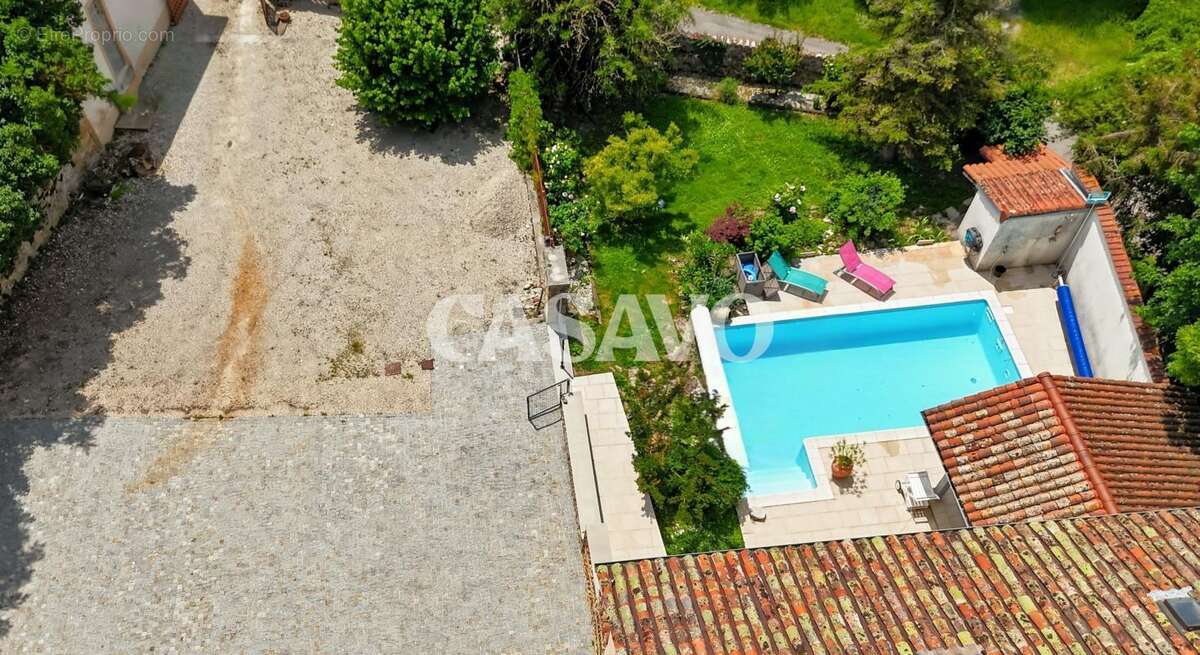 Maison à REVEL-TOURDAN