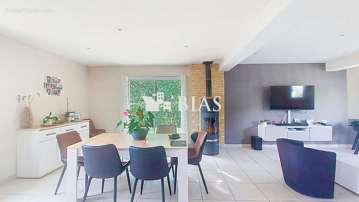 Maison 121 m² à Toutainville  - photo 6