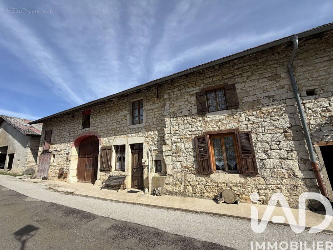 Photo 1 - Maison à LEYSSARD