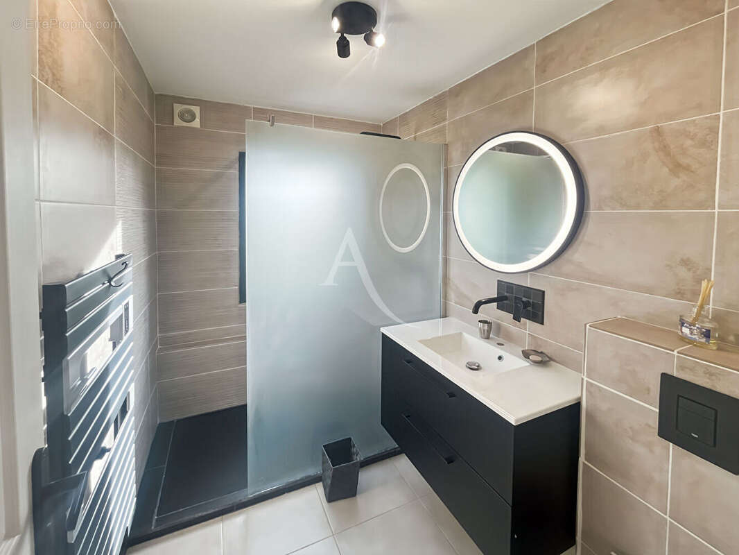 Maison à MEZY-SUR-SEINE