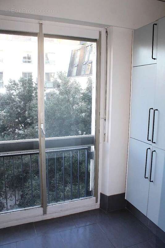 Appartement à PARIS-3E