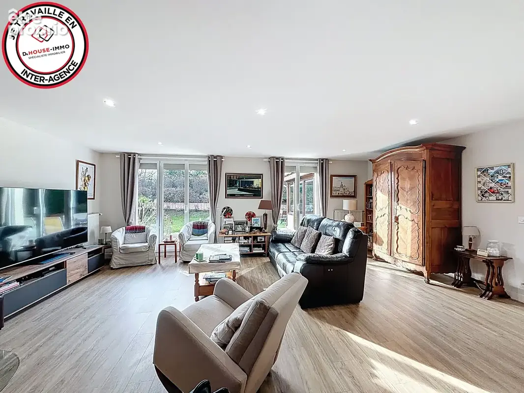 Maison 225 m² à Nozay  - photo 44
