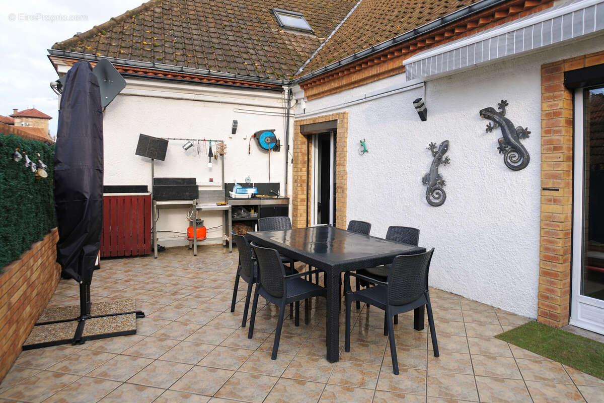 Appartement à DAMERY