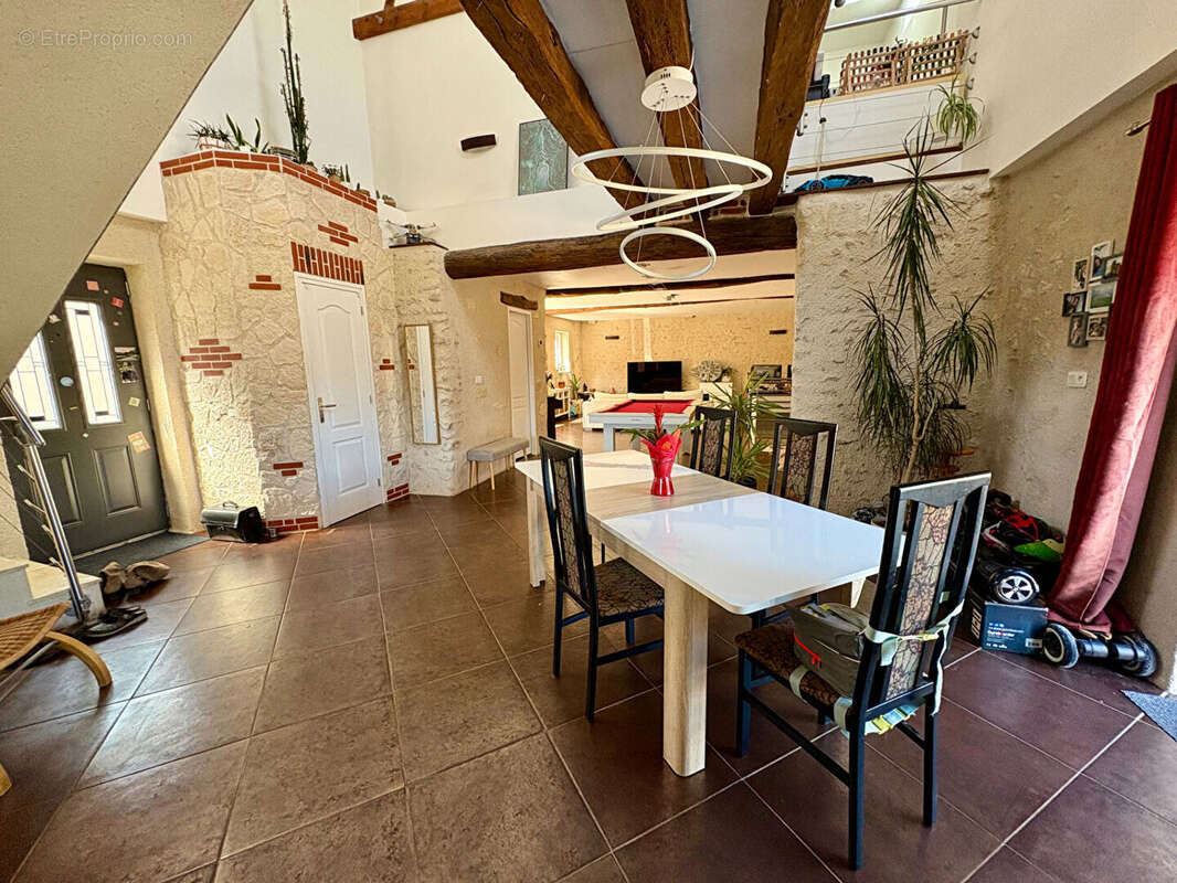 Maison à SAINT-CLAUDE-DE-DIRAY