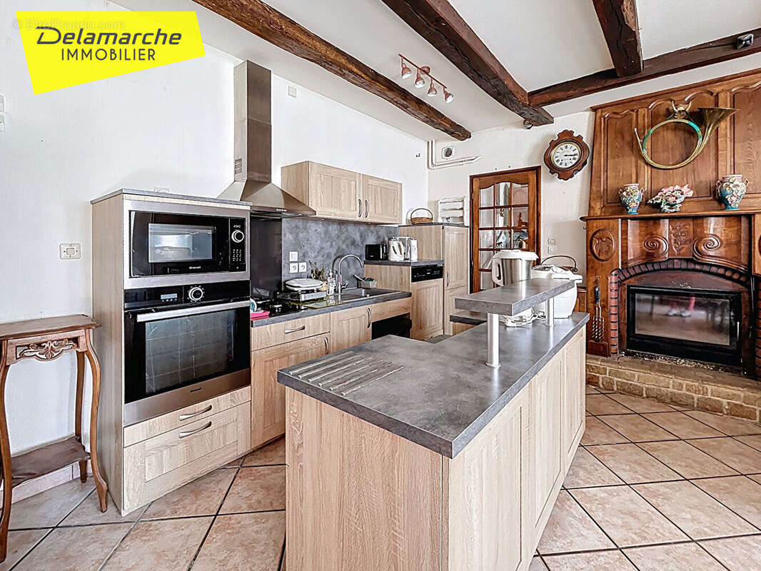Maison à LA ROCHELLE-NORMANDE