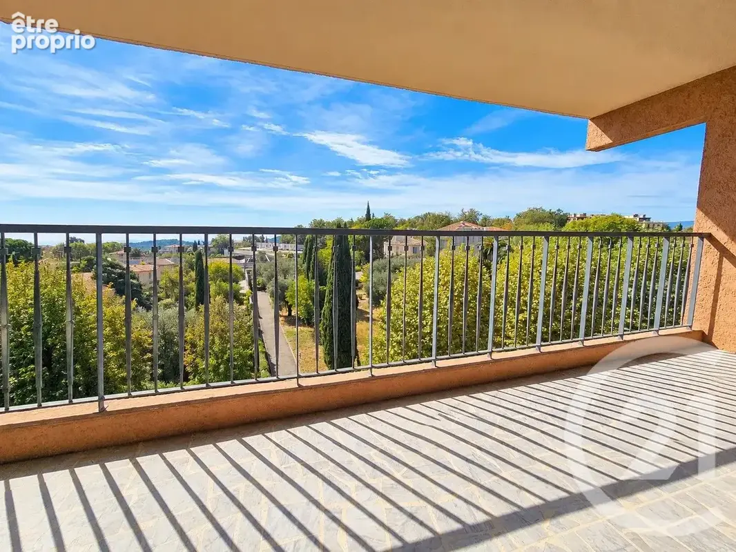 Appartement à VENCE